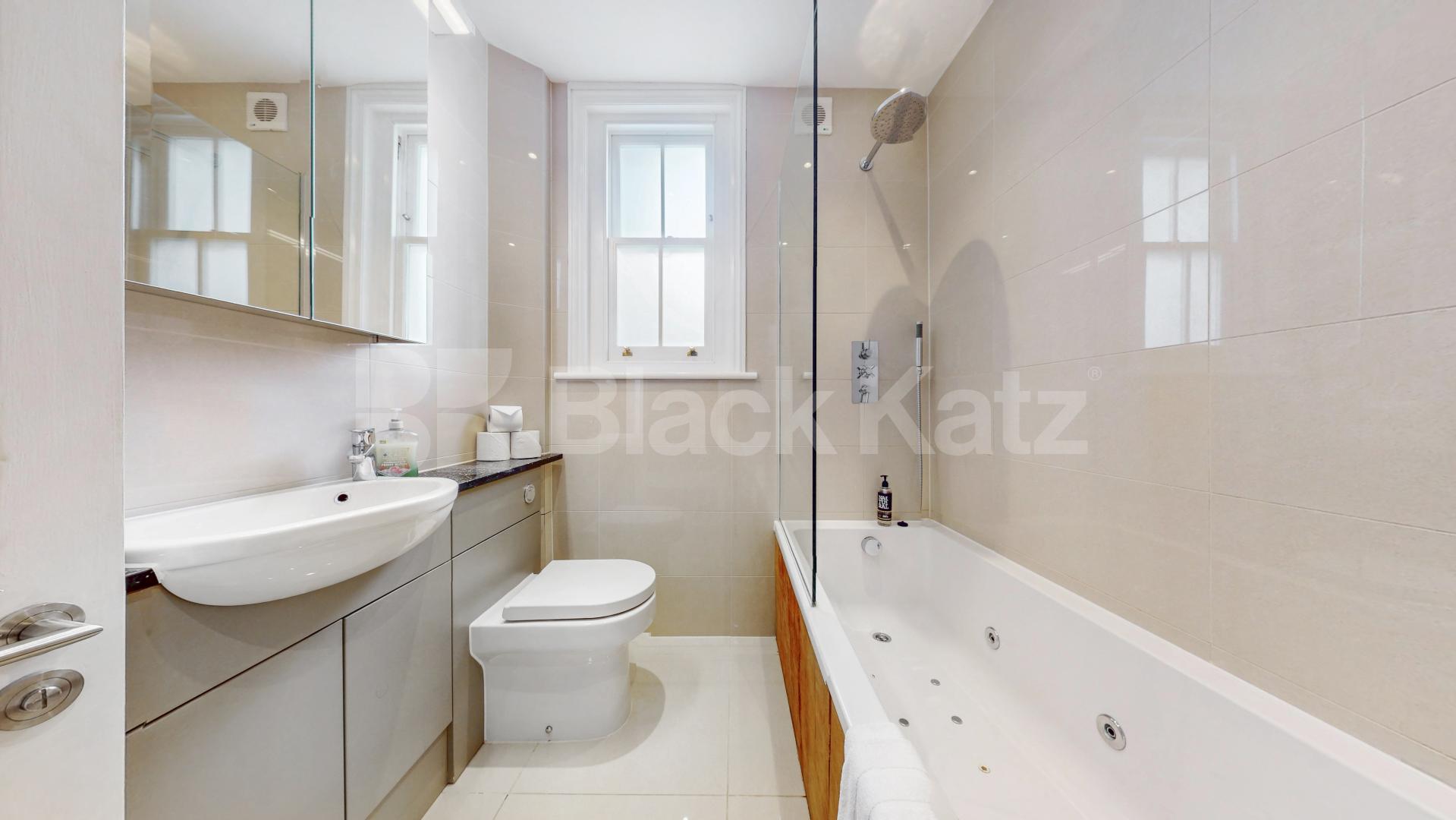 Impressive Six Bedroom House with Four Bathrooms Dalgarno Gardens, North Kensington 